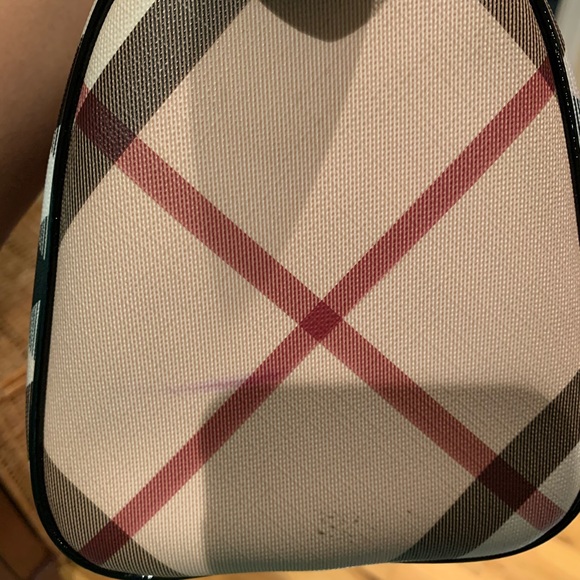 Burberry Bag - Picture 6 of 9